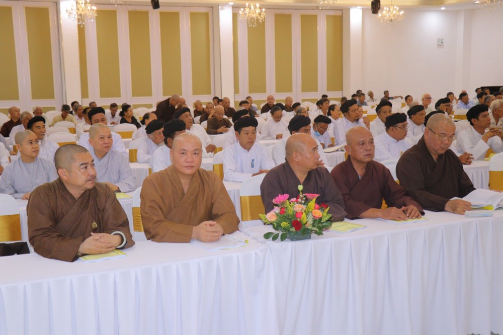 Vĩnh Long: Chư Tôn đức Tăng Ni Ban Trị sự GHPGVN tỉnh (khu vực Bến Tre) tham dự Hội nghị tuyên truyền, phổ biến pháp luật về tín ngưỡng, tôn giáo năm 2026