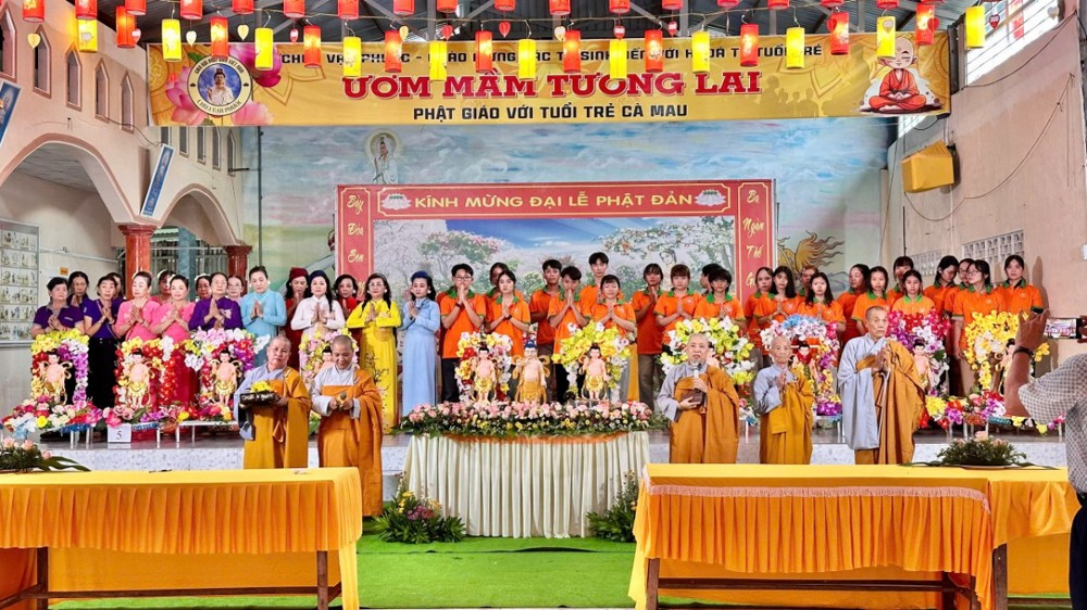 Cà Mau: Chùa Vạn Phước (xã Nguyễn Việt Khái) hân hoan kính mừng Đại lễ Phật đản Phật lịch 2570