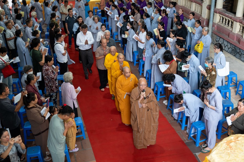 TP.Đồng Nai: Chùa Thanh Long tổ kính mừng Đại lễ Phật đản PL.2570