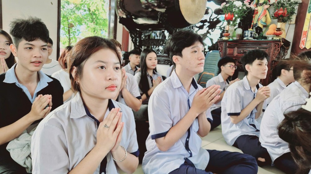 TP.HCM: Chùa Linh Bửu tổ chức lễ cầu nguyện cho học sinh trước kỳ thi tốt nghiệp THPT năm 2026