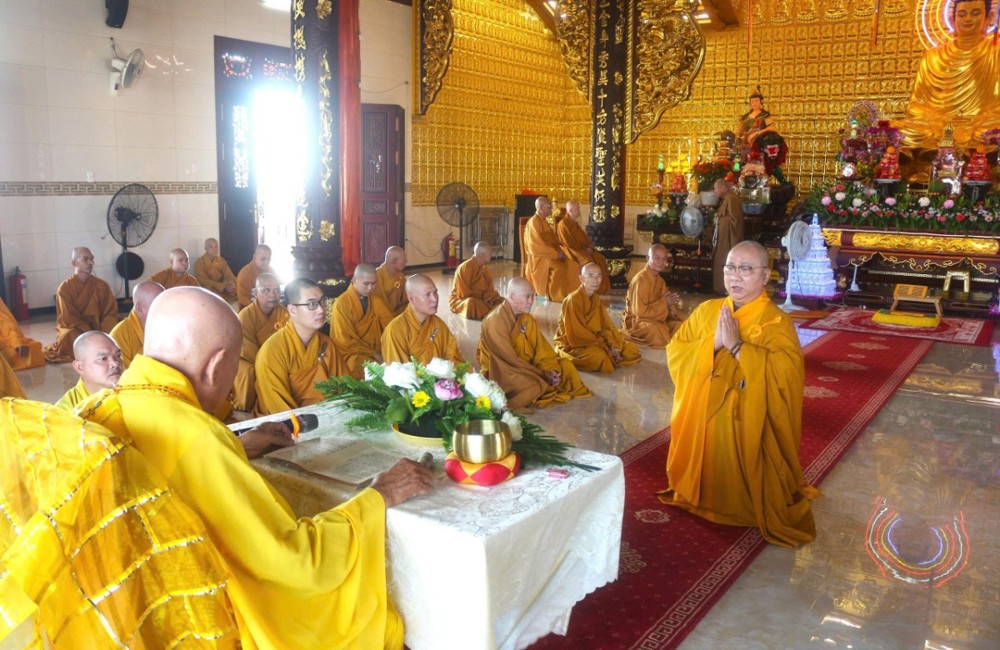TP.HCM: Lễ Bố-tát mùa An cư kiết hạ Phật lịch 2570 tại trường hạ chùa Quan Âm