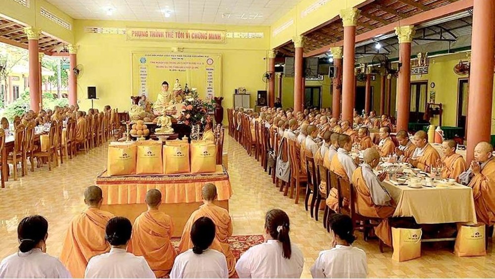 Đồng Nai: Thiền viện Pháp Sơn thành kính cúng dường mùa An cư tại Tịnh nghiệp đạo tràng chùa Pháp Quang