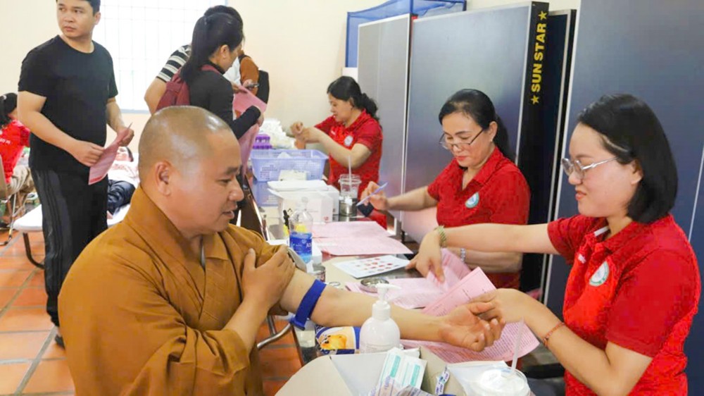 Quảng Ngãi: Chùa Bác Ái tổ chức thành công chương trình hiến máu nhân đạo lần thứ 2