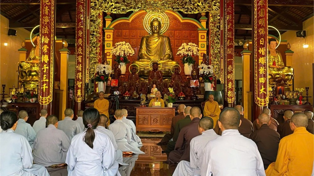 Tây Ninh: Hòa thượng Thích Minh Thiện thăm và khai pháp tại Trường hạ chùa Linh Nguyên