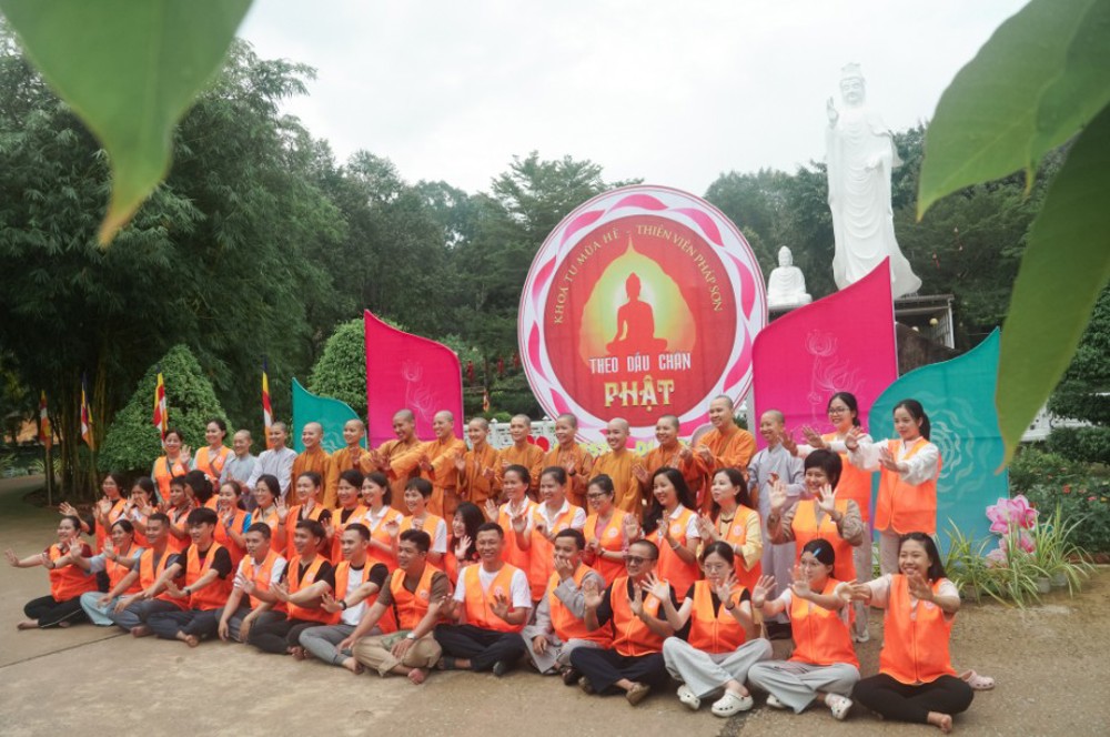 Đồng Nai: Thiền viện Pháp Sơn khai mạc khóa Sinh hoạt Phật pháp mùa Hè “Theo Dấu Chân Phật 2026 – Thắp Sáng Ước Mơ”