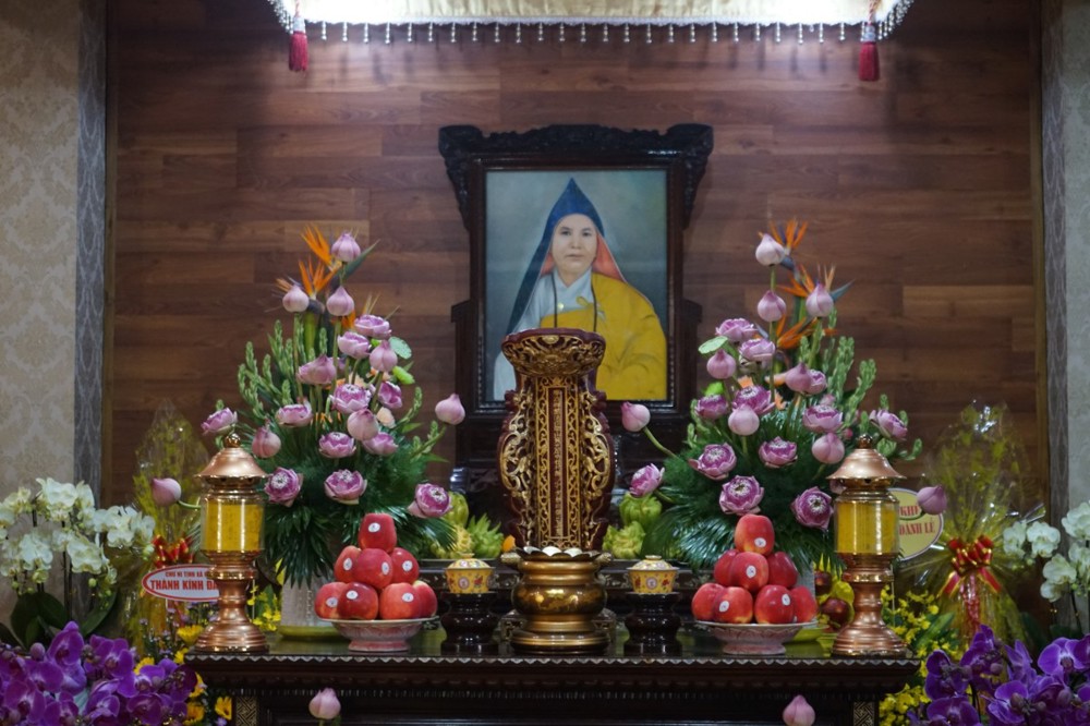 Đà Nẵng: Ni chúng Tổ đình Bảo Quang tưởng niệm Cố Ni trưởng khai sơn