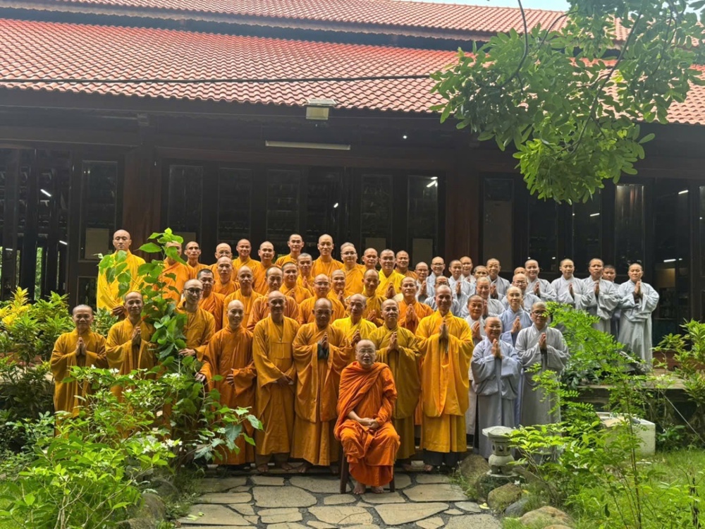 TP.HCM: Hòa thượng Thích Bửu Chánh giảng dạy Thiền tại trường hạ chùa Giác Ngộ