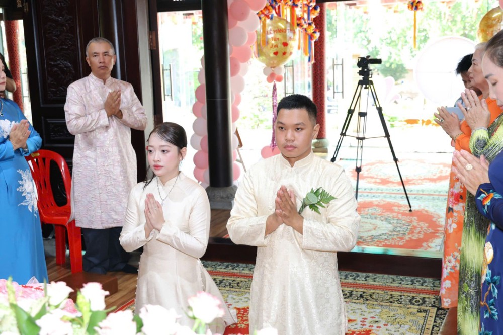 Tây Ninh: Tổ đình Linh Phước trang nghiêm tổ chức Lễ hằng thuận cho đôi bạn trẻ