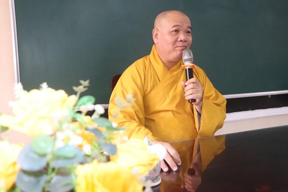 Vĩnh Long: Thượng tọa Thích Trí Thọ sách tấn chư hành giả Ni tại Hạ trường chùa Bạch Vân, nhấn mạnh tinh thần An cư đúng pháp và trách nhiệm gìn giữ mạng mạch Giới luật