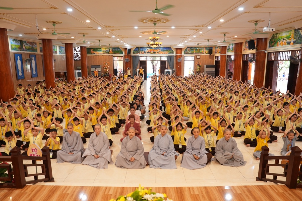 Khai mạc khóa sinh hoạt Phật pháp mùa hè “Thơm ngát hương từ bi 2026” tại chùa Phúc Long