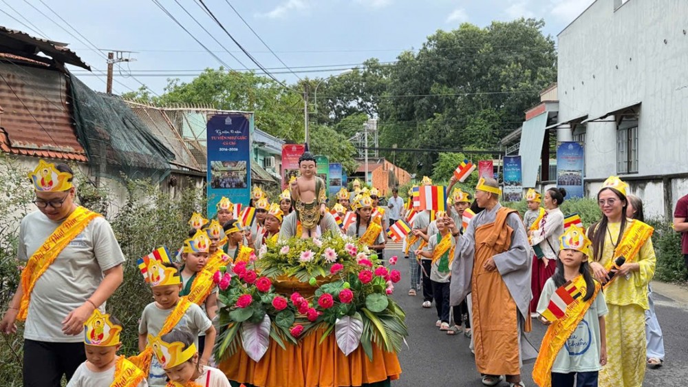 TP.HCM: Không khí Phật đản trang nghiêm tại vùng đất thép thành đồng Củ Chi
