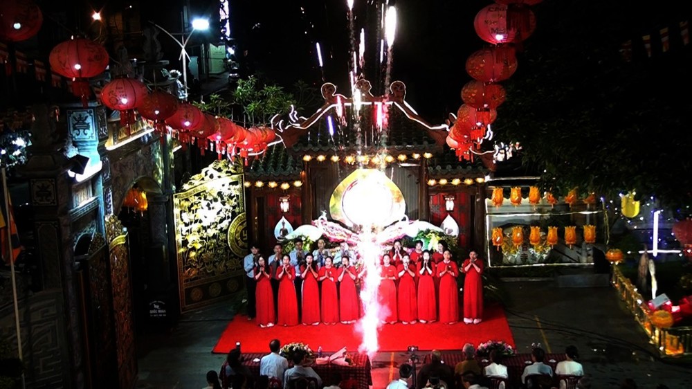 Quảng Ngãi: Chùa Huệ Hương tổ chức đêm ca nhạc chủ đề “Mừng Khánh Đản” PL.2570