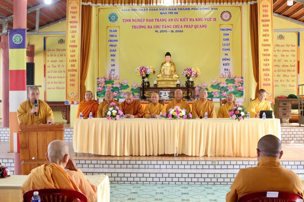 Đồng Nai: Khai mạc khóa huân tu 7 ngày cho Tăng Ni khu vực IX