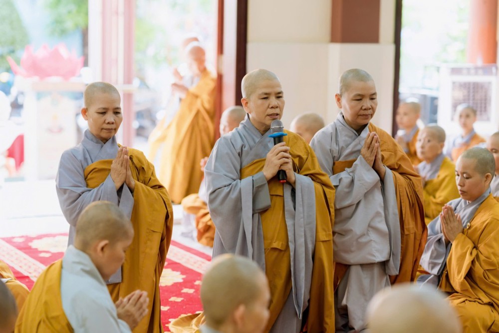 TP.HCM: Trang nghiêm lễ Tác pháp An cư Kiết hạ Phật lịch 2570 tại chùa Từ Giác