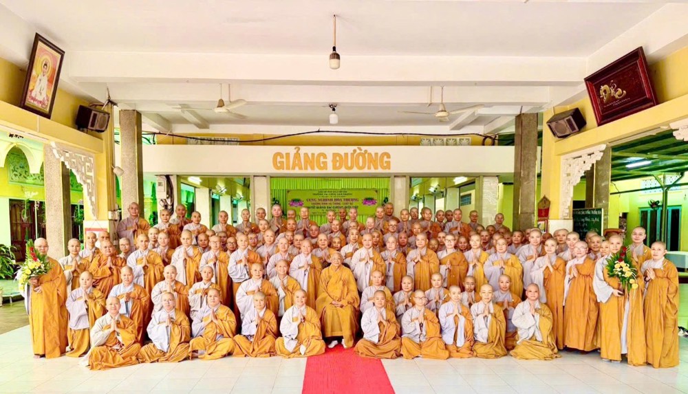 TP.HCM: Hòa thượng Thích Minh Thông tuyên dương Giới luật tại hạ trường chùa Vạn Phước