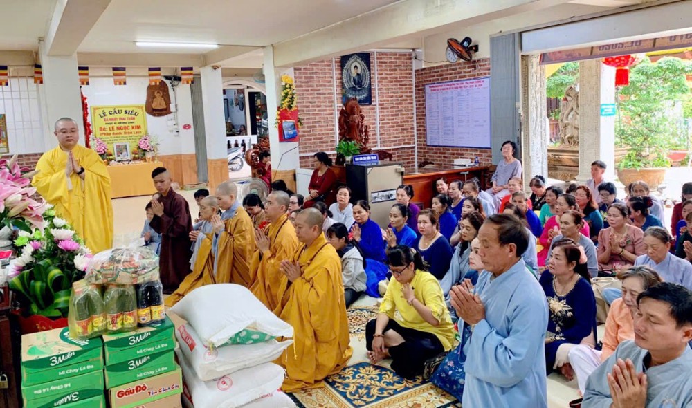 Cà Mau: Chùa Liên Hoa và chùa Long Phước cúng dường các trường hạ nhân mùa An cư kiết hạ