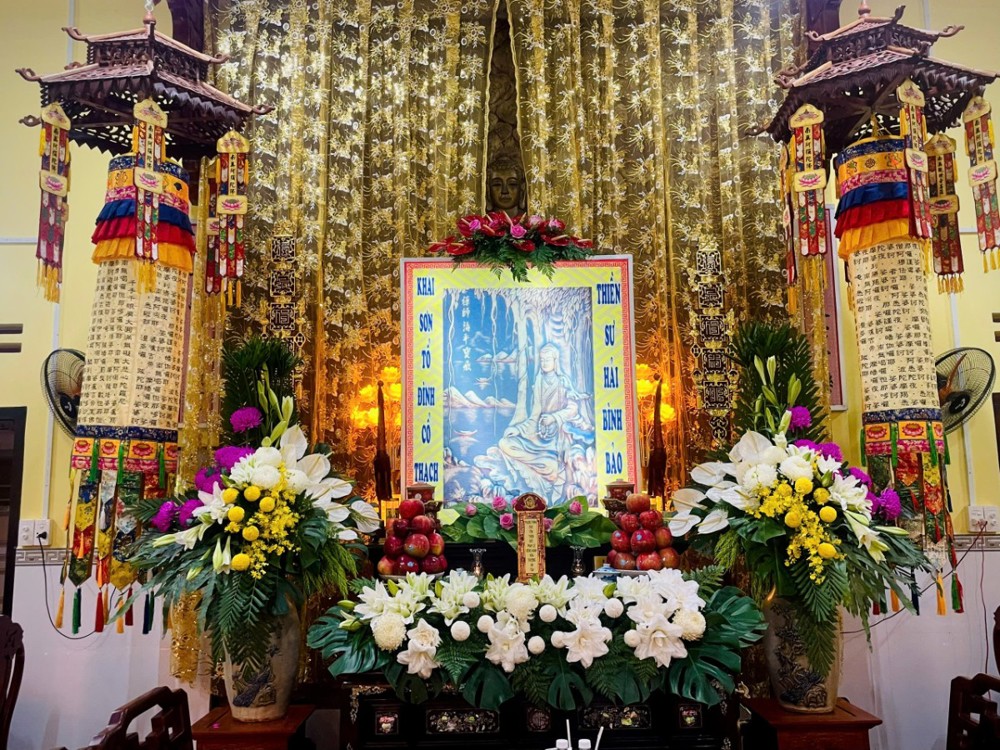 Lâm Đồng: Tổ đình Cổ Thạch Tự trang nghiêm lễ giỗ Tổ khai sơn Hải Bình Bảo Tạng và tưởng niệm chư vị tiền bối hữu công