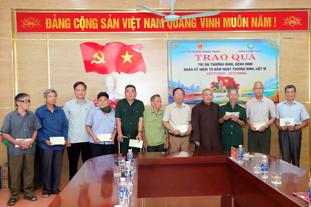 Thanh Hoá: Ban Trị sự tỉnh trao quà tri ân nhân kỷ niệm 79 năm ngày Thương binh, Liệt sĩ
