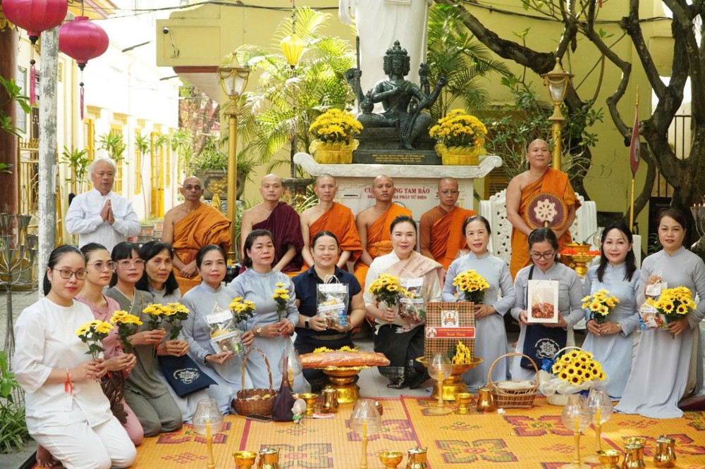 Đà Nẵng: Ấm áp tình hữu nghị Việt – Lào nhân mùa An cư Kiết hạ PL.2570 tại Tổ đình Tam Bảo