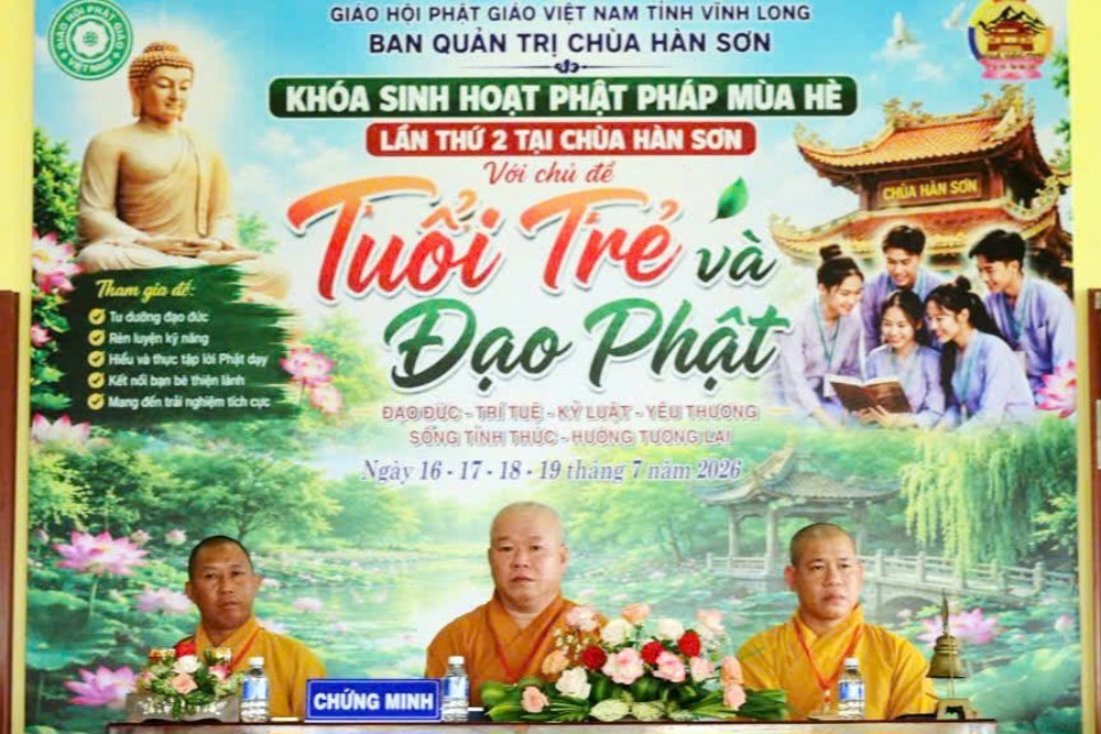 Vĩnh Long: Thượng tọa Thích Tâm Khiết thuyết giảng tại lễ khai mạc Khóa sinh hoạt Phật pháp chủ đề "Tuổi trẻ và Đạo Phật"