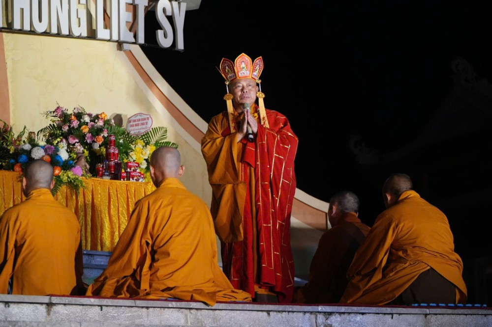 Thanh Hóa: Lễ cầu siêu tưởng niệm các Anh hùng liệt sĩ tại nghĩa trang liệt sĩ xã Cẩm Thủy