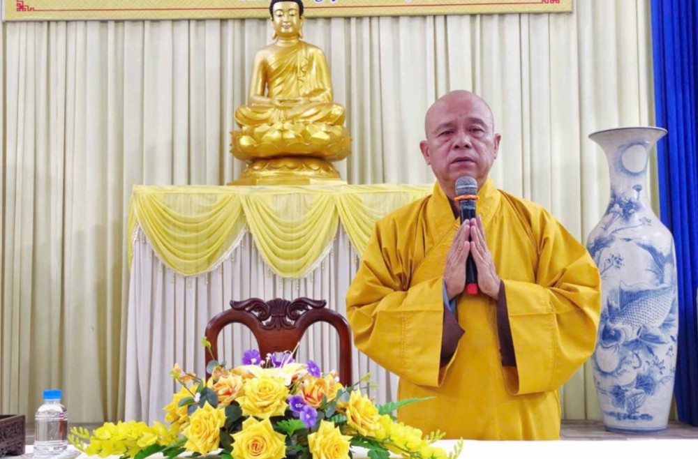 Vĩnh Long: Thượng tọa Thích Thanh Mẫn chia sẻ chuyên đề "Nghi lễ – Phương tiện tu tập giữa Đạo và đời" tại Trường hạ Tăng chùa Viên Minh