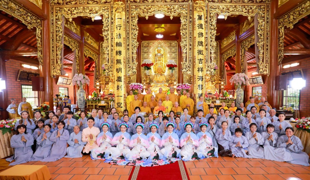 Đồng Nai: Ban Quản trị Tông phong Tịnh Độ Non Bồng thăm và sách tấn đạo tràng An cư kiết hạ chùa Thiên Quang