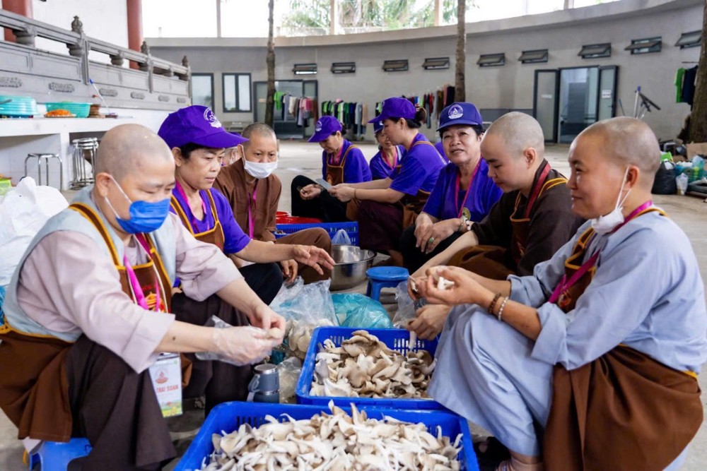 TP. Đồng Nai: Phía sau ngàn bữa cơm là triệu tấm lòng phụng sự