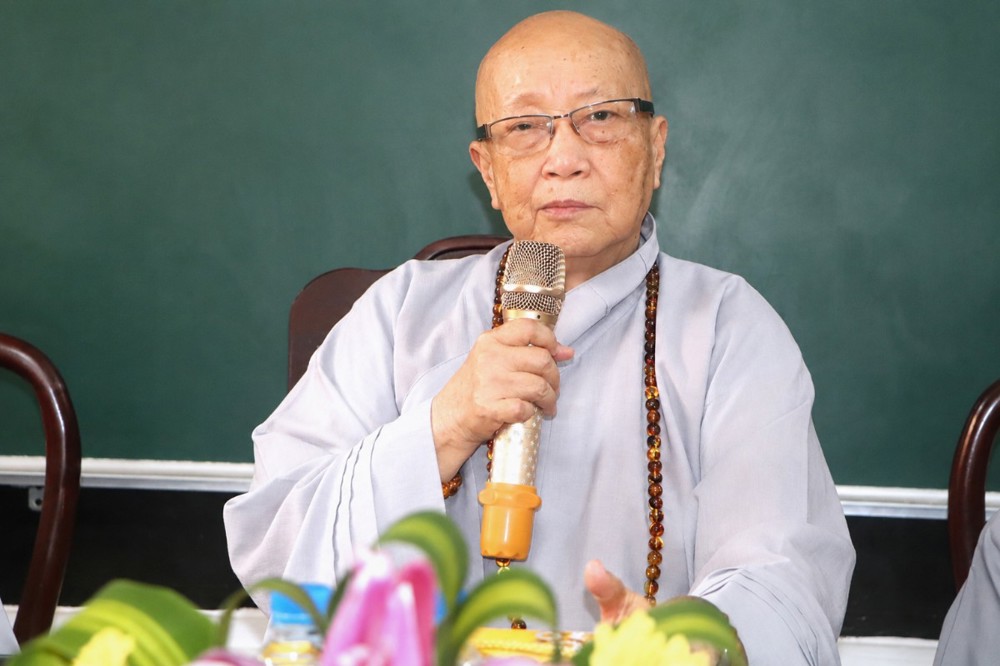 VĨNH LONG: Ni trưởng Thích nữ Như Như quang lâm Trường hạ Ni chùa Bạch Vân - Trao gửi đạo tình, sách tấn chư hành giả Ni ba khu vực nhân mùa An cư PL. 2570