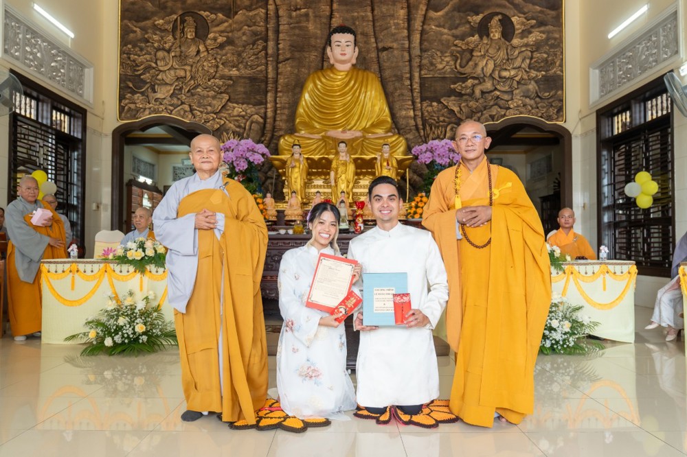 Tây Ninh: Chùa Pháp Hưng tổ chức lễ Hằng thuận cho đôi bạn trẻ trong không gian thiền môn