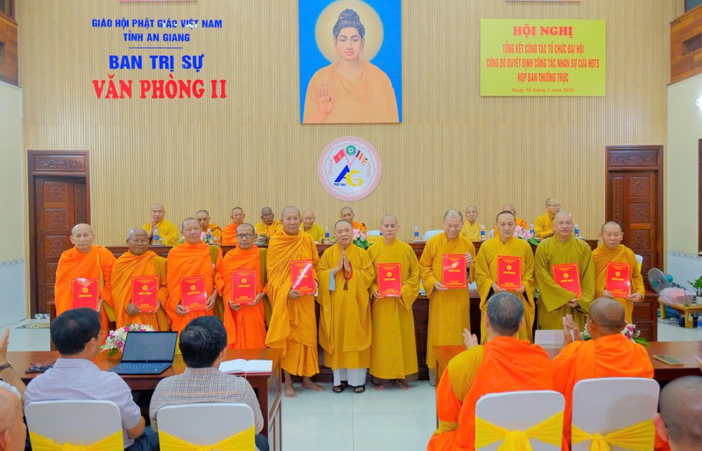 An Giang: Công bố và trao Quyết định của Trung ương Giáo hội chuẩn y nhân sự Ban Trị sự GHPGVN tỉnh nhiệm kỳ 2026-2031 