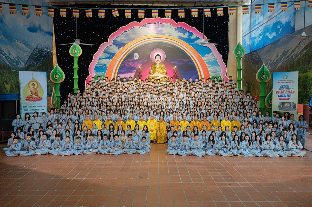 Hà Nội: Ngày tu học cuối cùng khép lại khóa sinh hoạt Phật pháp mùa hè lần thứ XIV tại chùa Bằng