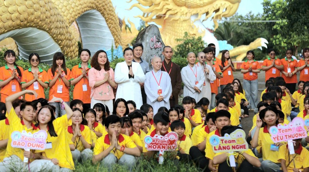 Cà Mau: Khóa tu tuổi trẻ Ươm Mầm Tương Lai lần thứ 18 tại chùa Vạn Phước