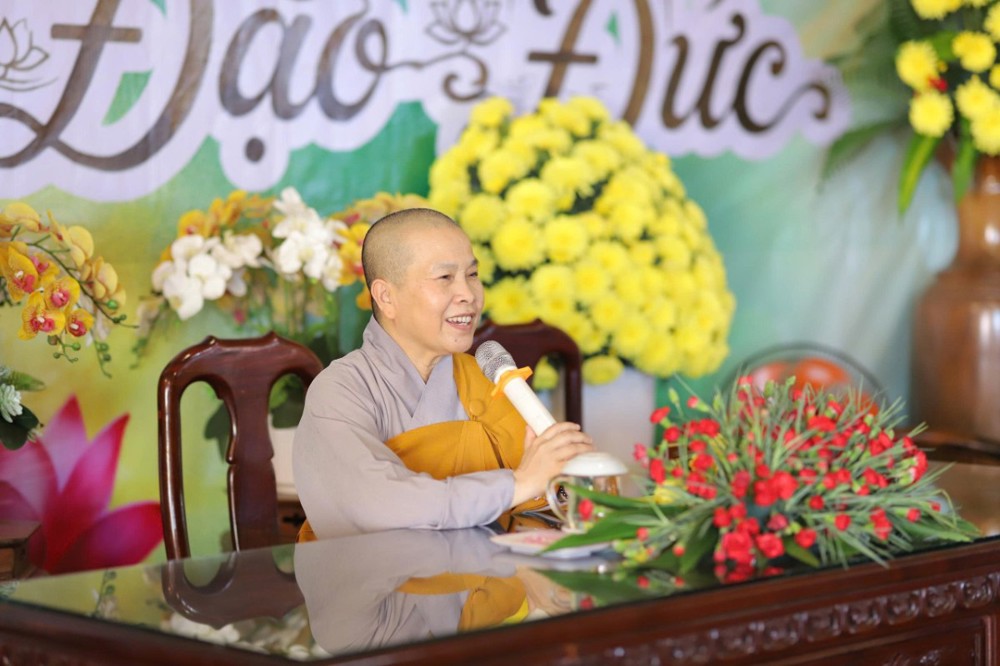 Đồng Tháp: Ni sư Thích Nữ Như Lan thuyết giảng chủ đề “Lịch sử cuộc đời Đức Phật” tại khóa tu Mầm Sen Đạo Đức lần thứ VII
