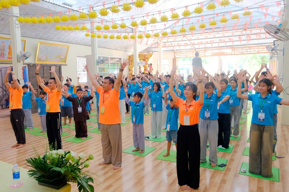 Cần Thơ: Khóa tu mùa hè “Con về bên Phật” tại chùa Phước Ân - Gieo hạt giống thiện lành cho tuổi trẻ
