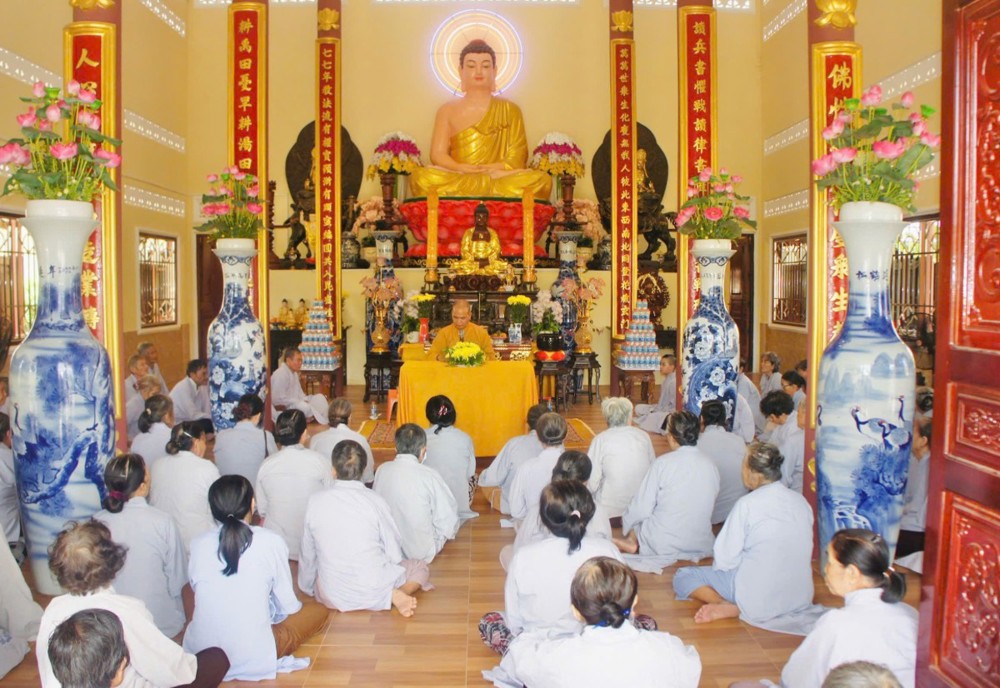 Vĩnh Long: Thời Pháp thoại của Thượng Tọa Thích Trí Hảo tại Khóa Tu Ngày An Lạc – Tổ Đình Tuyên Linh 