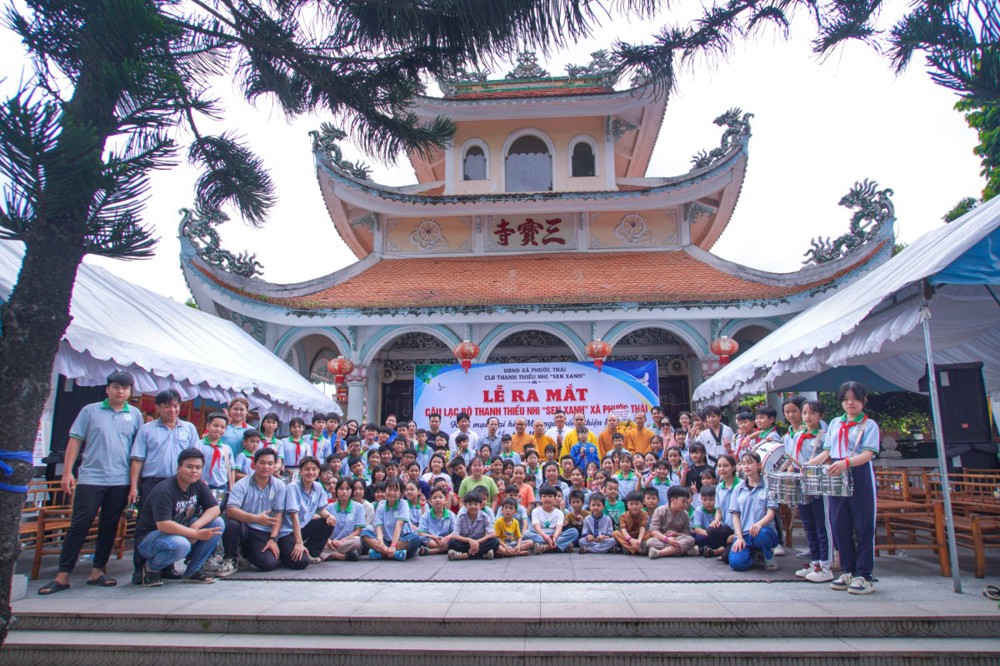 Đồng Nai: Chùa Tam Bảo khai mạc trại hè “Một ngày sống thiện lành” lần II, trao học bổng và ra mắt Câu lạc bộ Thanh thiếu nhi Sen Xanh