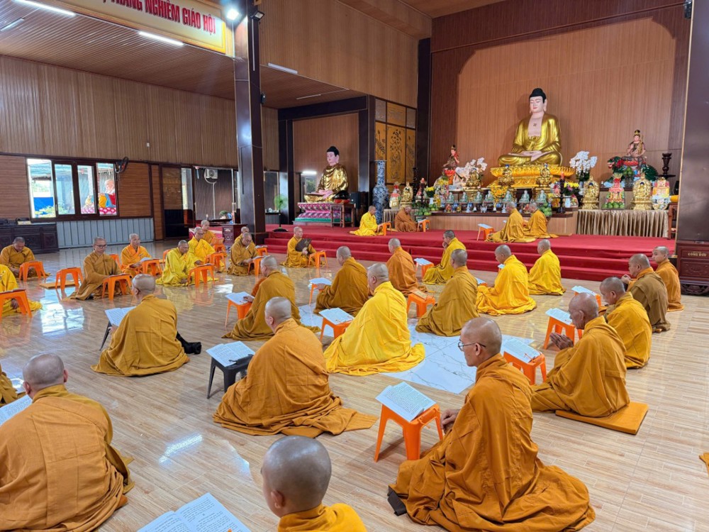 Đồng Nai: Chư Tăng trường hạ chùa Tỉnh Hội trang nghiêm cử hành lễ Bố-tát, tụng giới định kỳ