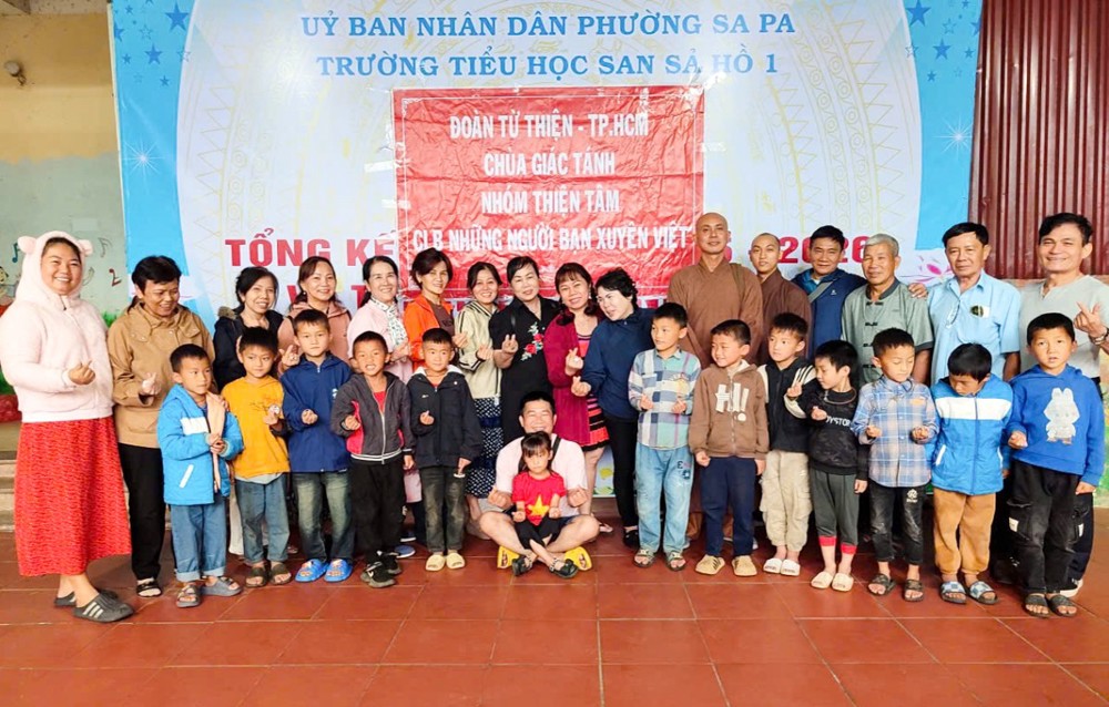 Chùa Giác Tánh trao yêu thương đến đồng bào và học sinh vùng cao Huế - Lào Cai - Hà Giang