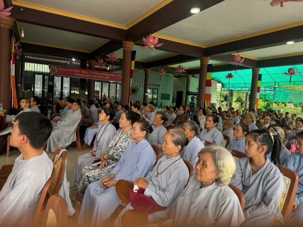 Đồng Nai: Gần 200 Phật tử tham dự khóa tu “Một Ngày An Lạc” tại chùa Phước Điền
