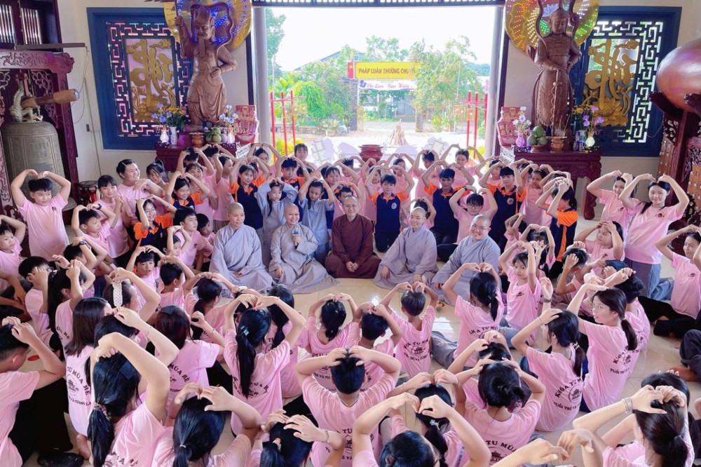 Đồng Nai: 100 thanh thiếu niên tham dự Khóa sinh hoạt Phật pháp mùa Hè chủ đề “Tuổi trẻ và tương lai” lần thứ II