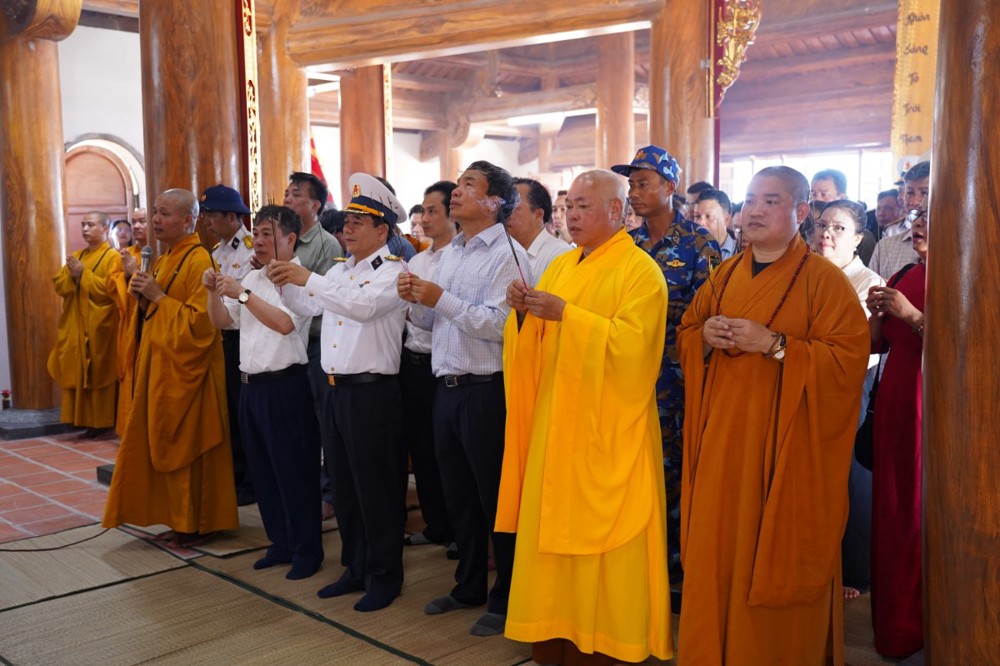 Lễ an vị Phật ba ngôi chùa tại Đặc khu Trường Sa sau thời gian trùng tu, tôn tạo