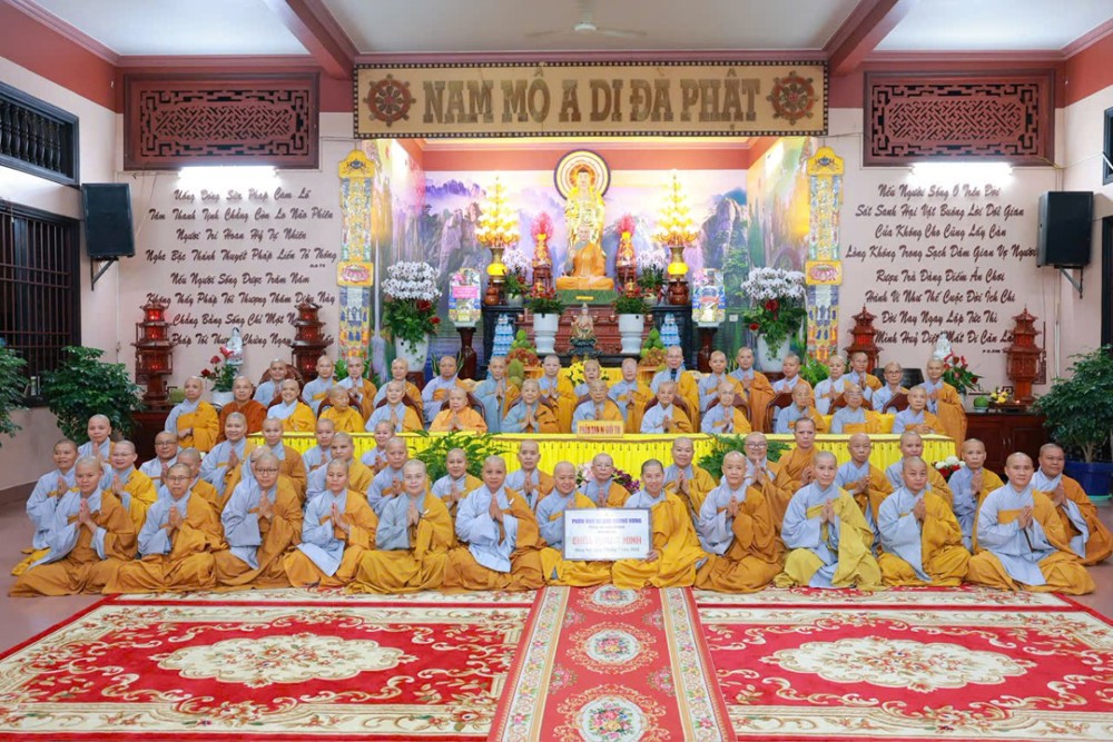 Phân ban Ni giới Trung ương hoàn mãn chuyến thăm, sách tấn chư Ni các trường hạ khu vực miền Đông Nam Bộ