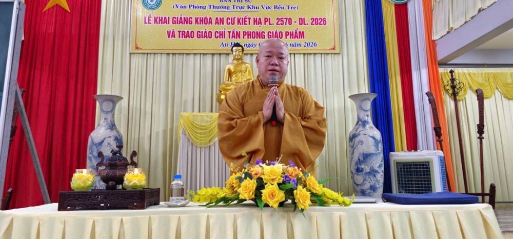 Vĩnh Long: Thượng tọa Thích Tâm Khiết chia sẻ kinh nghiệm tu tập, sách tấn chư hành giả trẻ trường hạ Tăng chùa Viên Minh