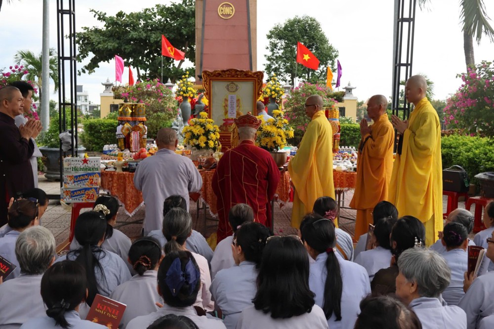 Đà Nẵng: Chùa Huệ Quang Ngũ Hành Sơn cầu siêu các anh hùng liệt sĩ
