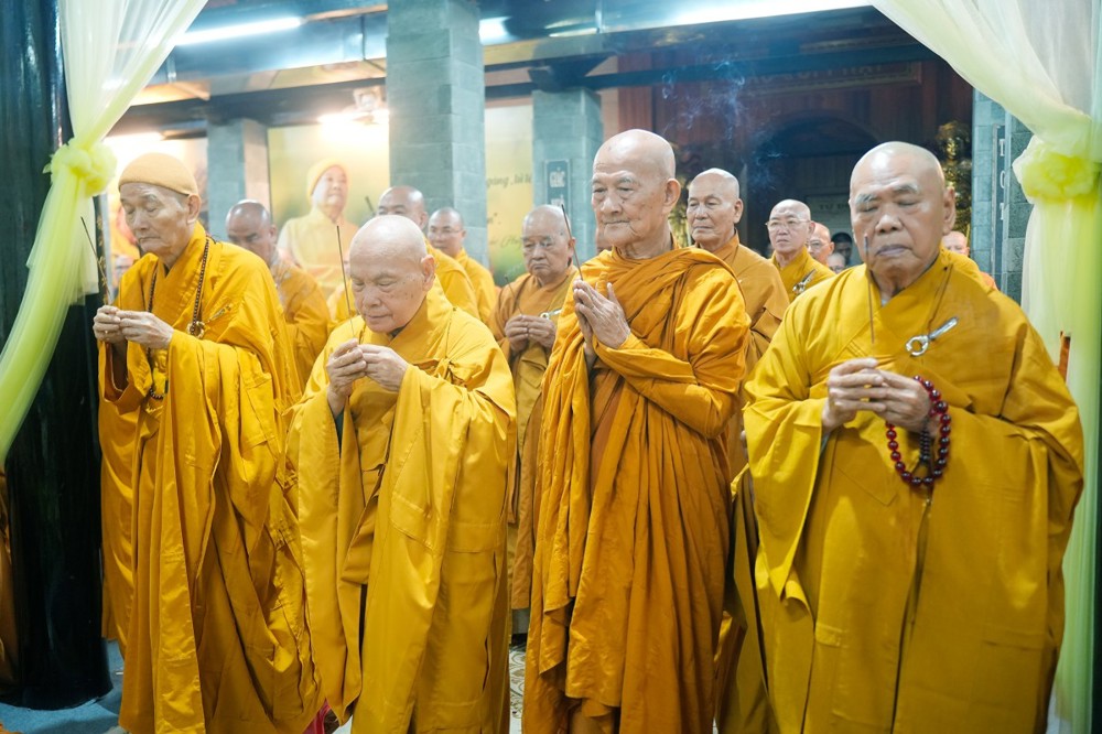 Vĩnh Long: Trung ương Giáo hội viếng tang Trưởng lão Hòa thượng Thích Phước Tú