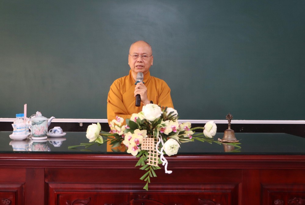 Vĩnh Long: Thượng tọa Thích Minh Đạo quang lâm Trường hạ Ni chùa Bạch Vân chia sẻ chuyên đề “Lợi ích của việc giữ Giới” sách tấn chư hành giả nhân mùa An cư Kiết hạ PL.2570