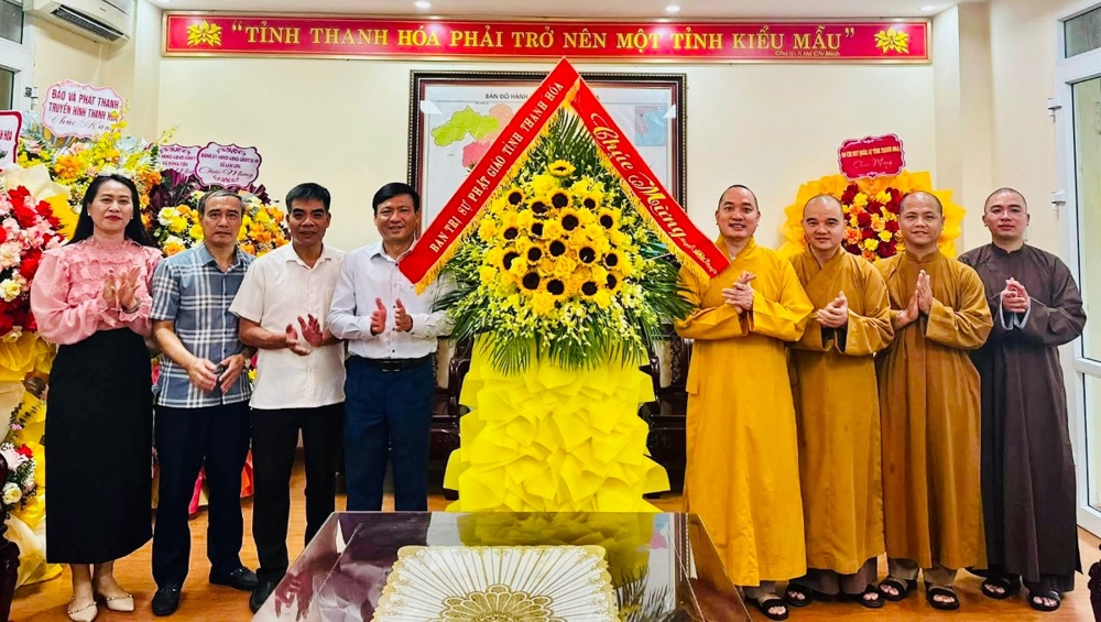 Thanh Hóa: Ban Trị sự GHPGVN tỉnh chúc mừng Ban Tuyên giáo và Dân vận Tỉnh ủy nhân Ngày truyền thống ngành