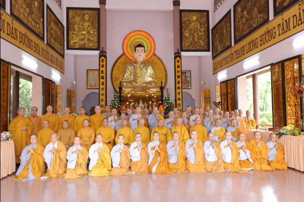 Tây Ninh: Ban Thường trực BTS GHPGVN tỉnh thăm và cúng dường Trường hạ chùa Tôn Vân