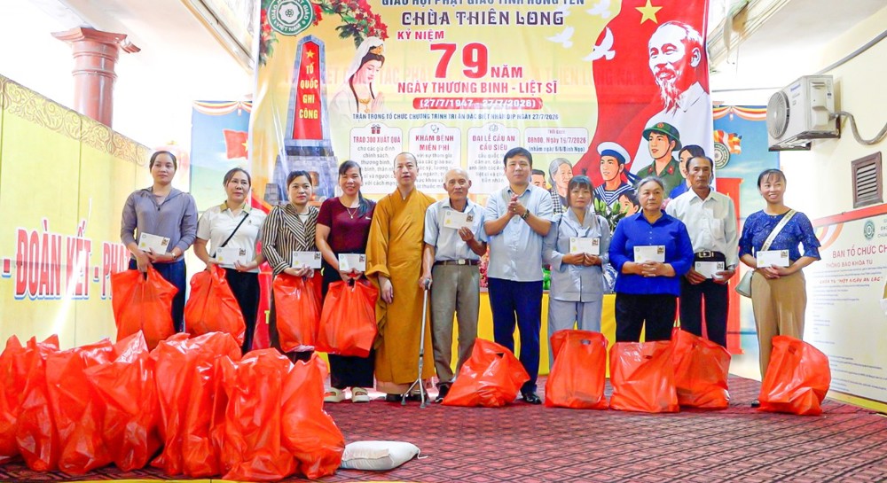 Hưng Yên: Ban TT-XH Phật giáo tỉnh trao 350 suất quà tri ân gia đình chính sách nhân kỷ niệm 79 năm Ngày Thương binh – Liệt sĩ